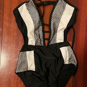 Monokini Black & White Swimsuit